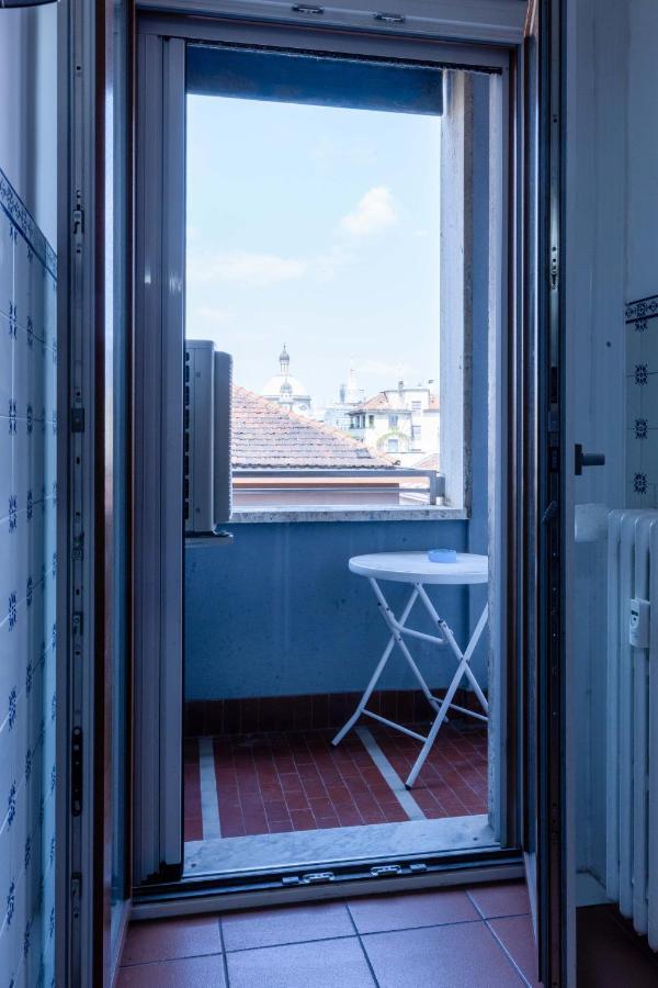 Milan Flat 5 Min From Duomo With Park For Small Cars 외부 사진