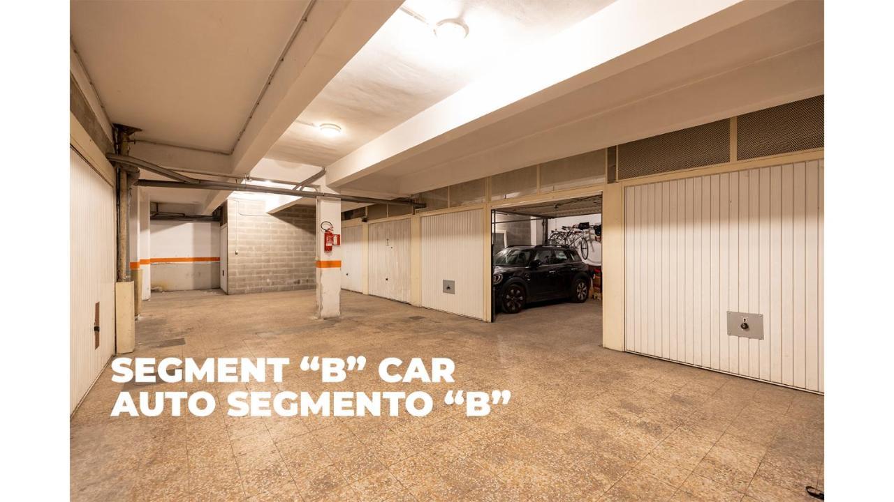 Milan Flat 5 Min From Duomo With Park For Small Cars 외부 사진