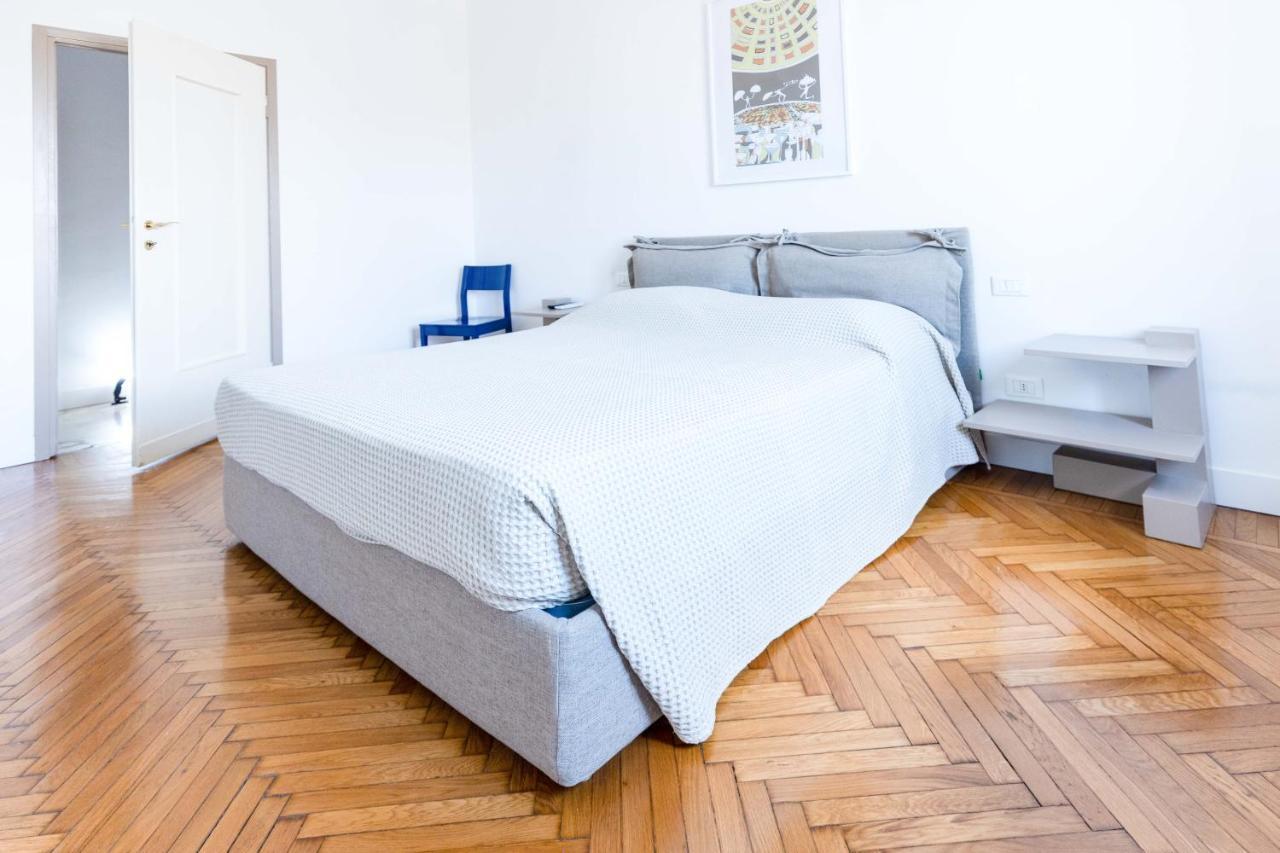 Milan Flat 5 Min From Duomo With Park For Small Cars 외부 사진