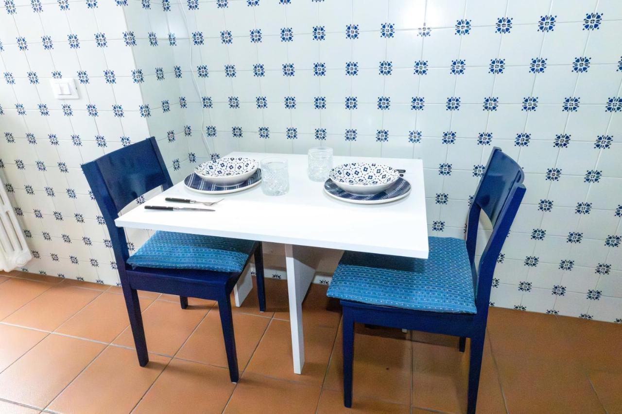 Milan Flat 5 Min From Duomo With Park For Small Cars 외부 사진
